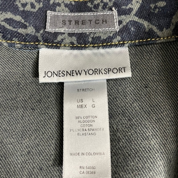 Jones New York Blue Stretch
Jean Jacket size L - Picture 8 of 11